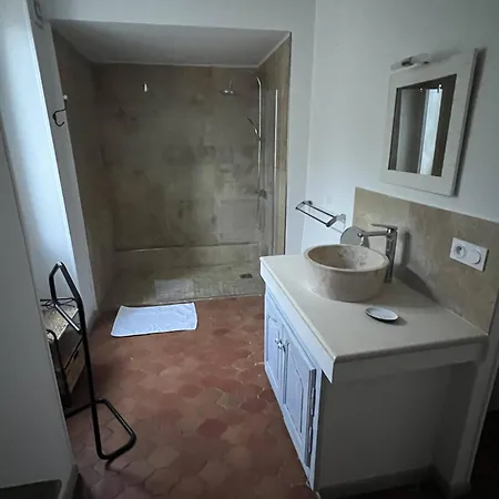 La Figuiere Fontaine De Vaucluse Bed & Breakfast Room photo