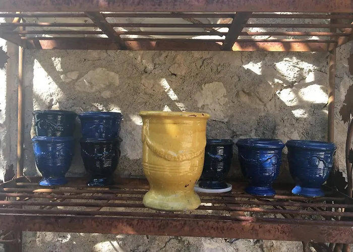 La Figuiere Fontaine De Vaucluse