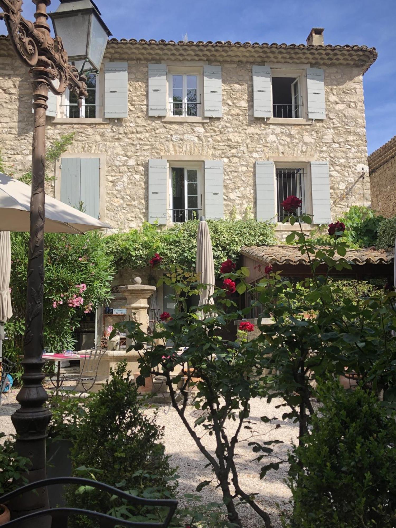 La Figuiere De Vaucluse Bed & Breakfast