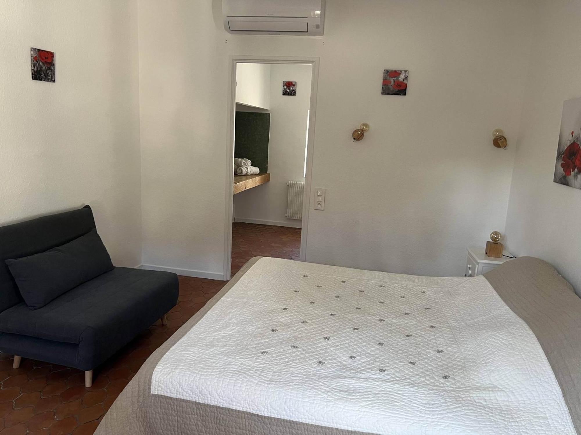 Bed & Breakfast La Figuiere De Vaucluse 2*